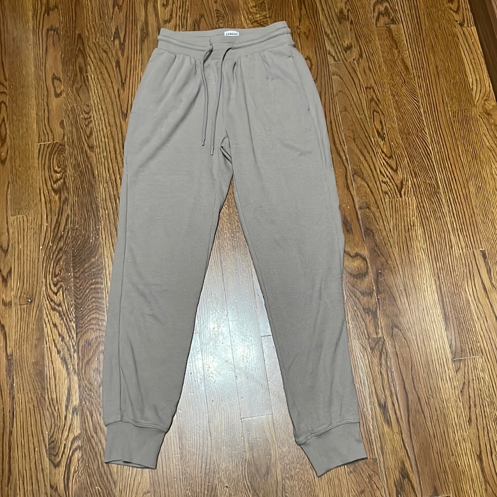Women’s Aritzia waffle sweatpants